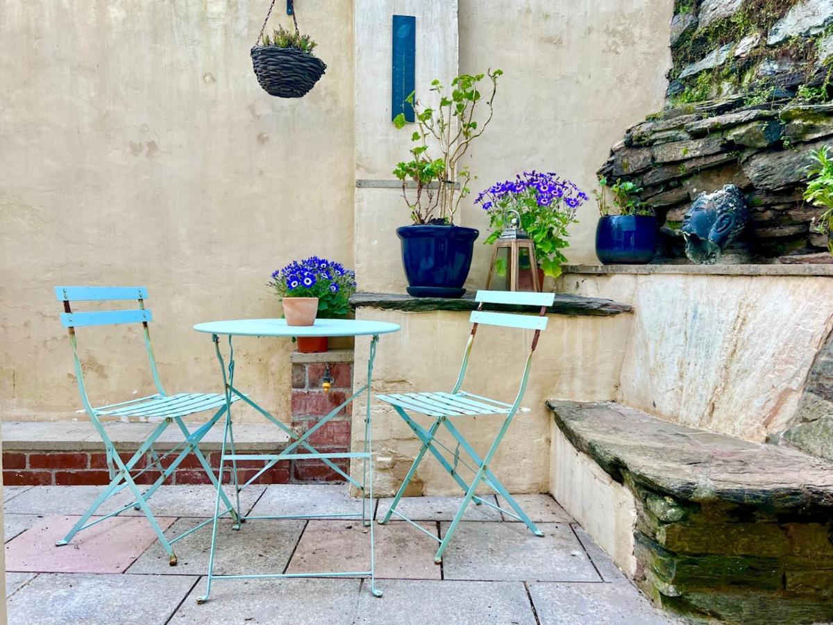 Pass The Keys 64 Church Street Characterful 2-Bed Cottage In The Heart Of Town 金斯布里奇 外观 照片